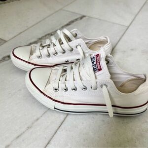 Converse Sneakers - Chuck Taylor All Star Low Tops
